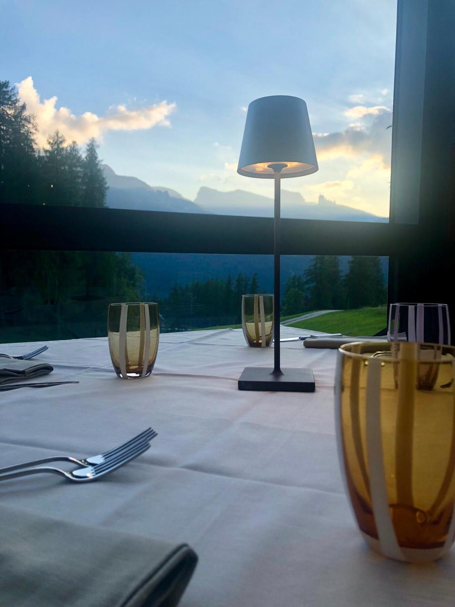 Baita Fraina Cortina dʼAmpezzo Exteriör bild