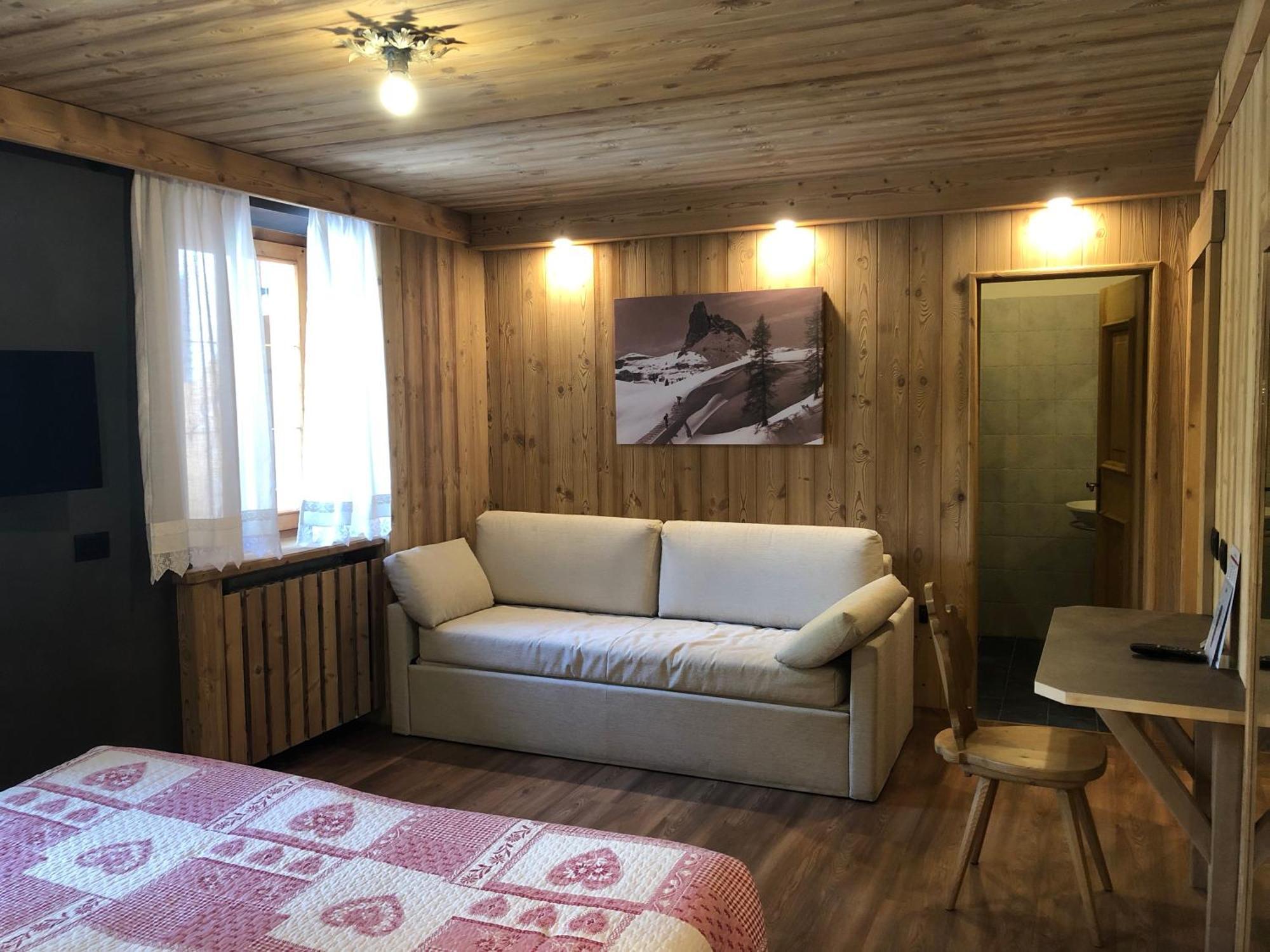 Baita Fraina Cortina dʼAmpezzo Exteriör bild