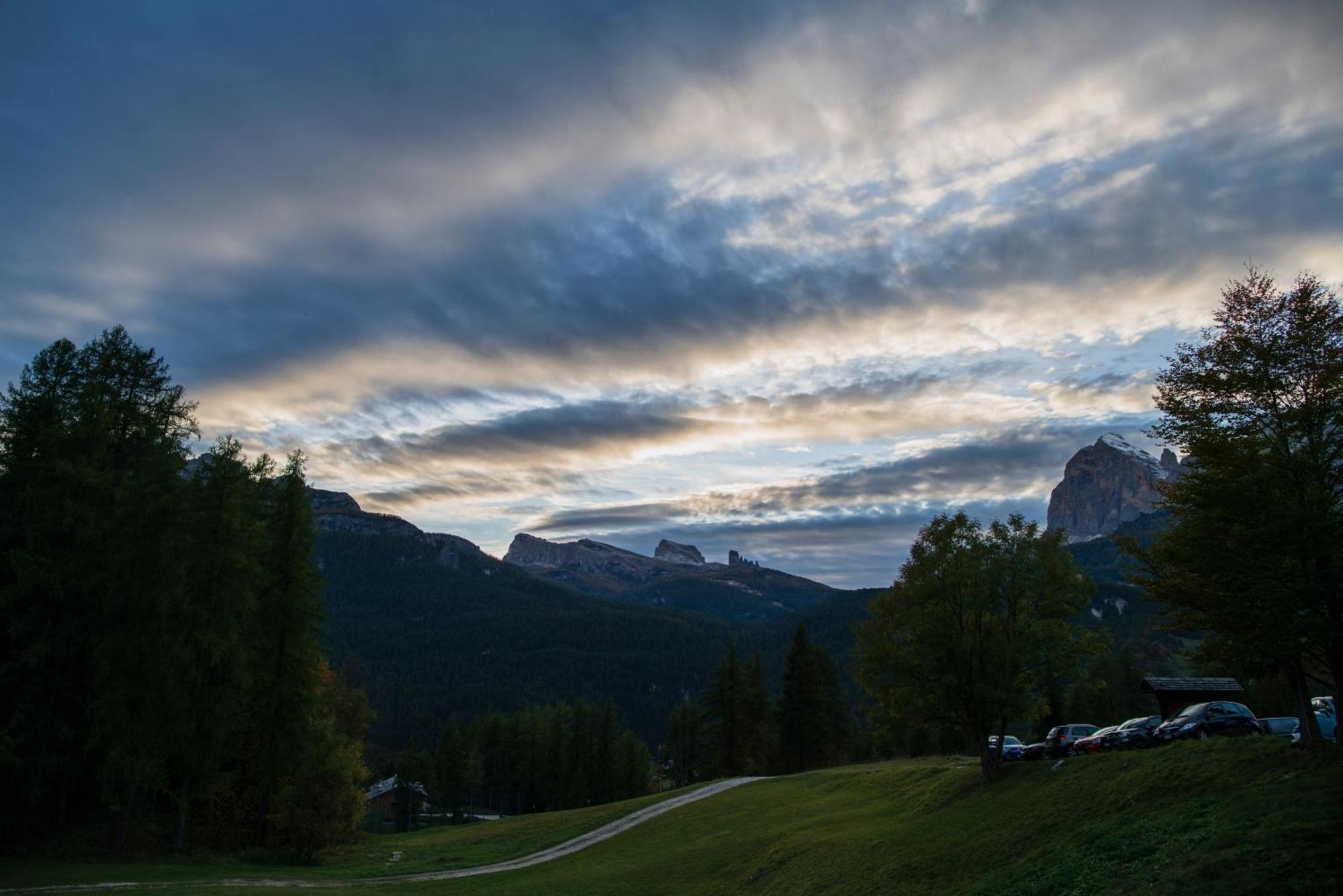 Baita Fraina Cortina dʼAmpezzo Exteriör bild