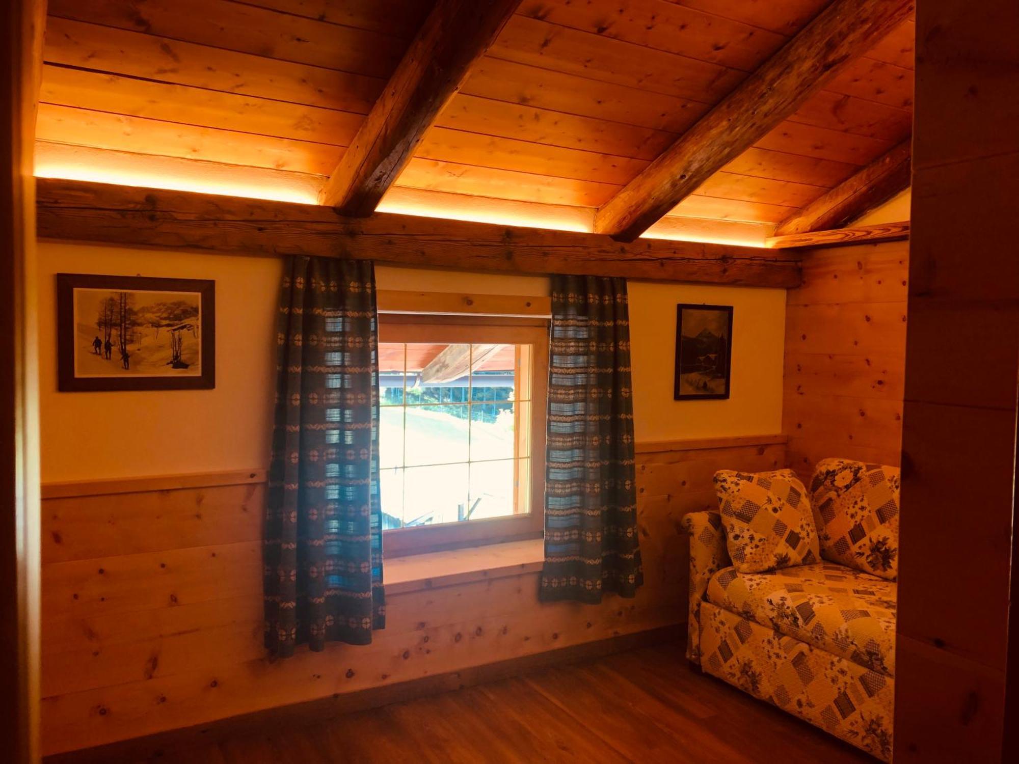 Baita Fraina Cortina dʼAmpezzo Exteriör bild