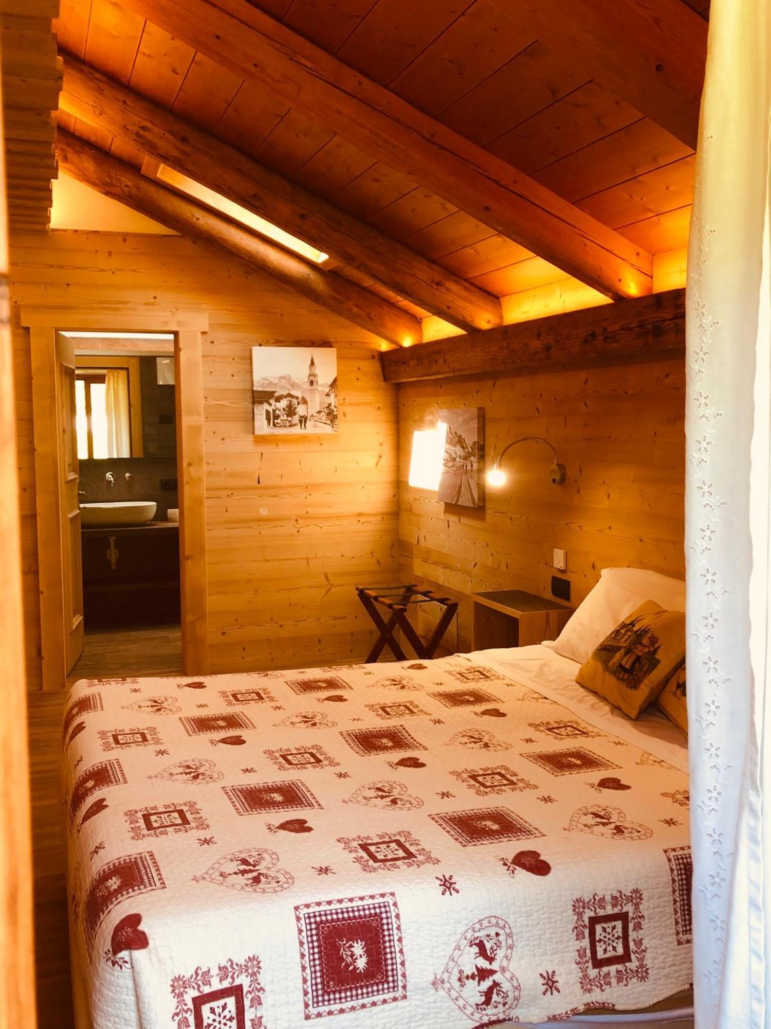 Baita Fraina Cortina dʼAmpezzo Exteriör bild